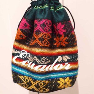 BOHO STYLE CROSSBODY BUCKET BAG, ECUADOR IN GREAT CONDITION!